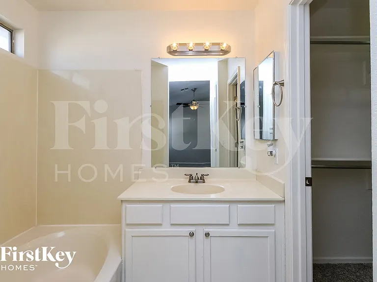 2290 E Nunneley Ct — Photo 10