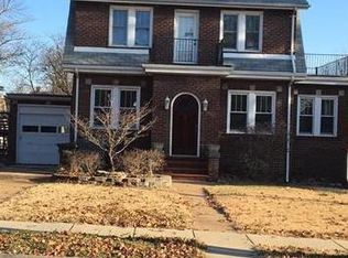 3704 Saint Anns Ln, Saint Louis, MO