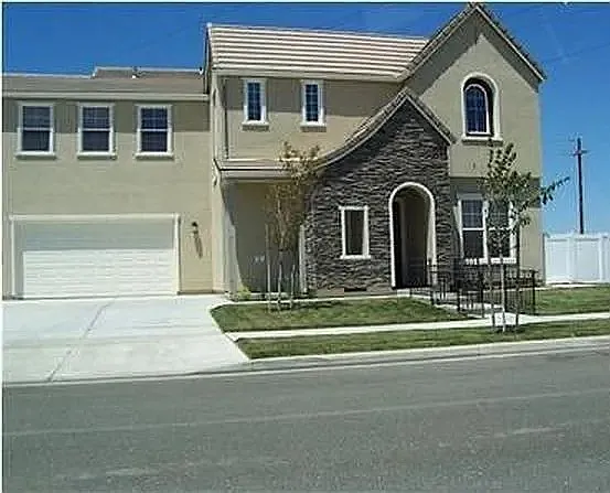 4952 Webber Ct — Photo 1