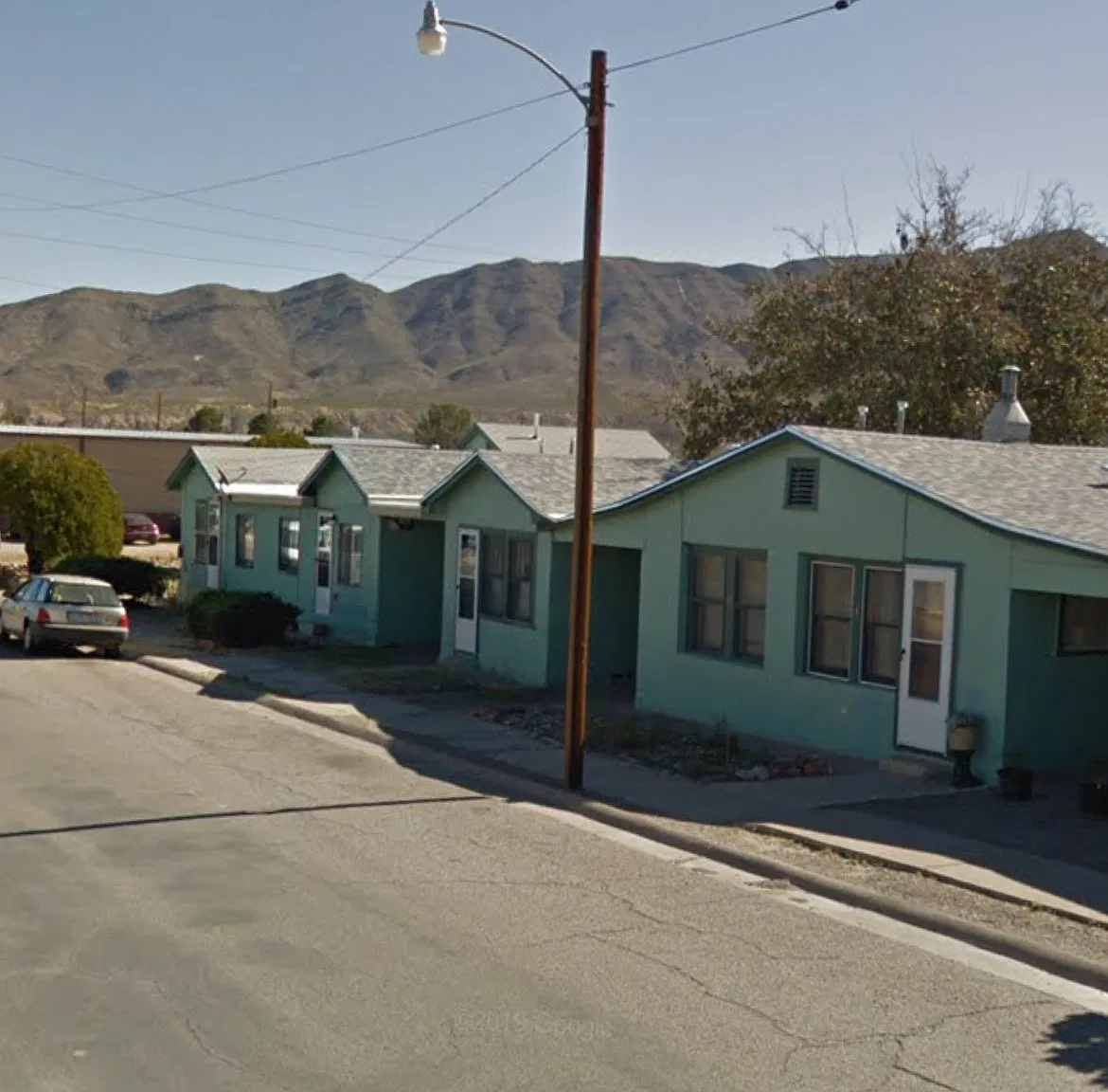 712 Austin St — Photo 1