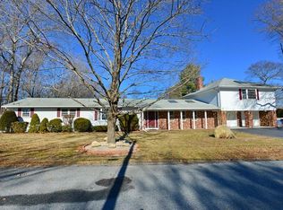 22 R Dr, Westport, MA 02790