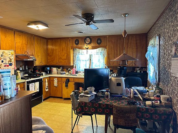 5th image of 2999 Hartman Rd