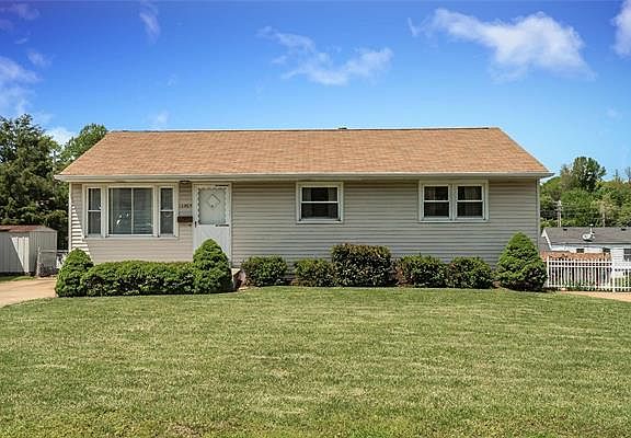 2nd image of 10905 Juniper Ct