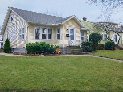 2008 Forres Ave, Saint Joseph, MI, 49085