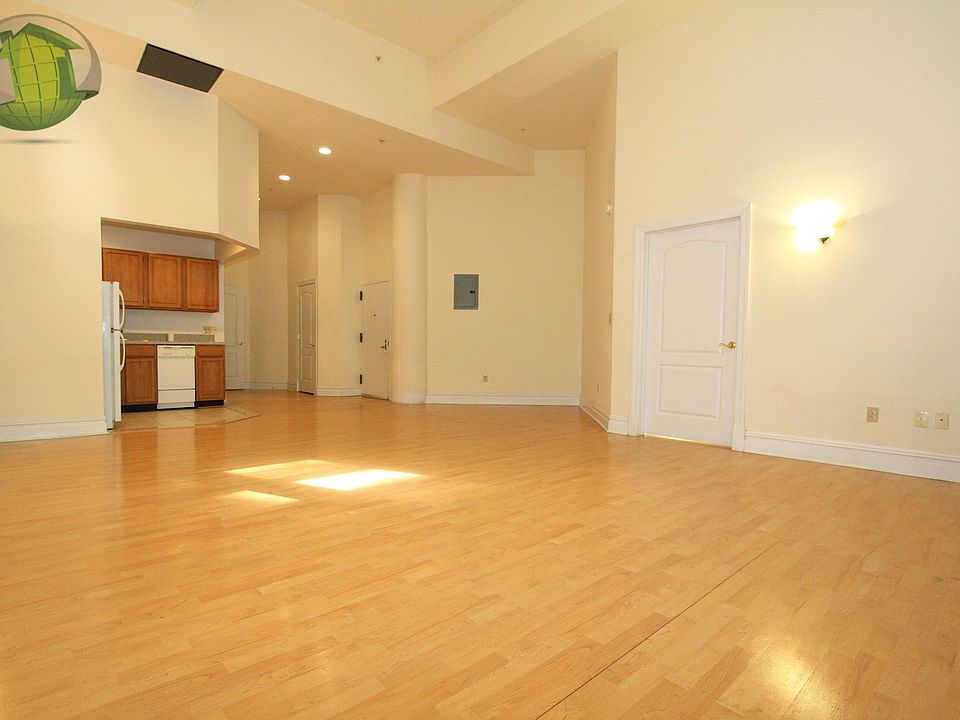 1st image of 1919 24th Ave APT L101