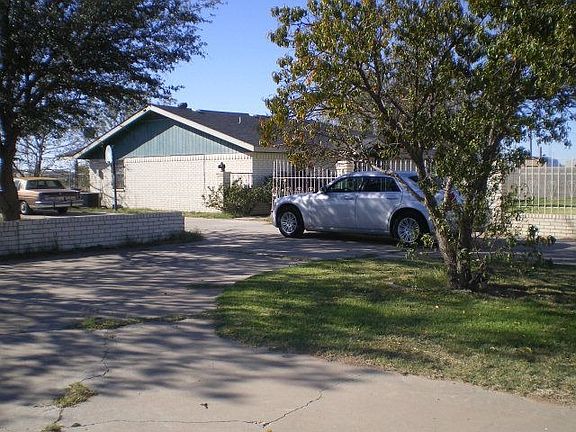 2nd image of 2391 W Catlin St