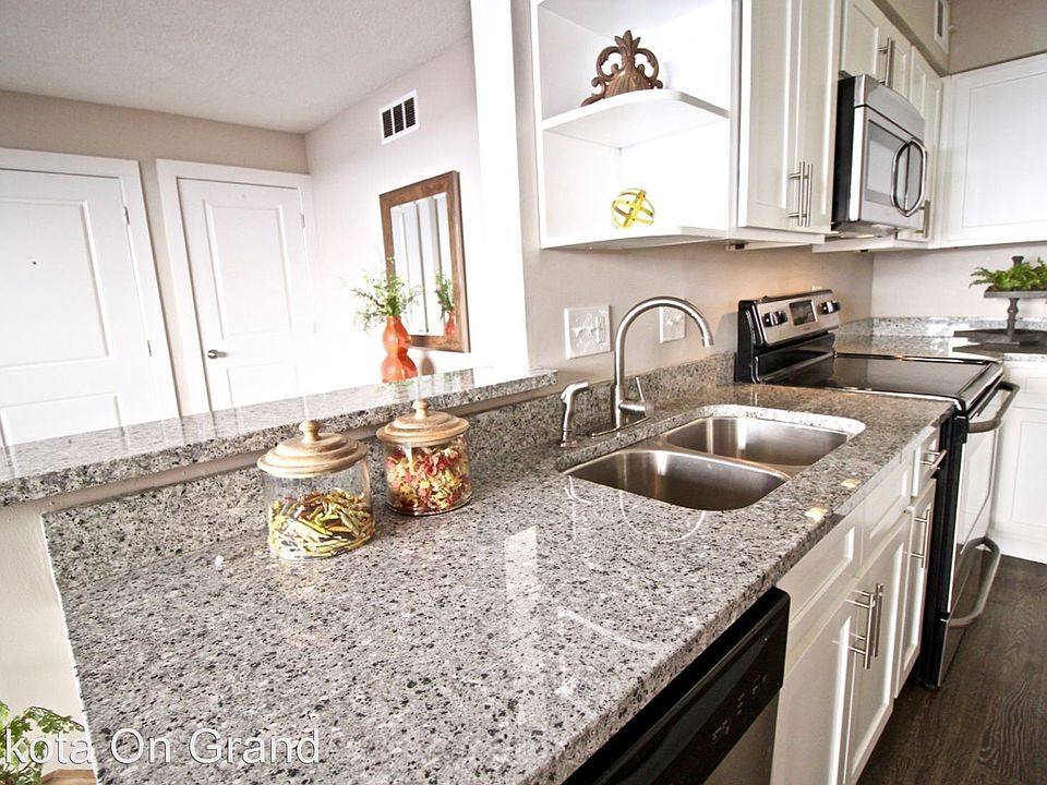 1st image of 4912 Grand Ave APT 3