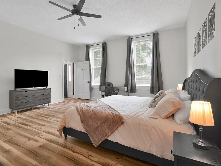 521 E Water St #2 — Photo 10