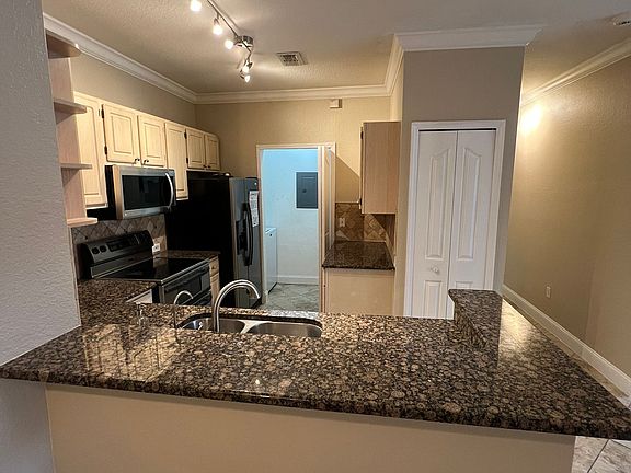 3rd image of 2615 Maitland Crossing Way APT 9-103