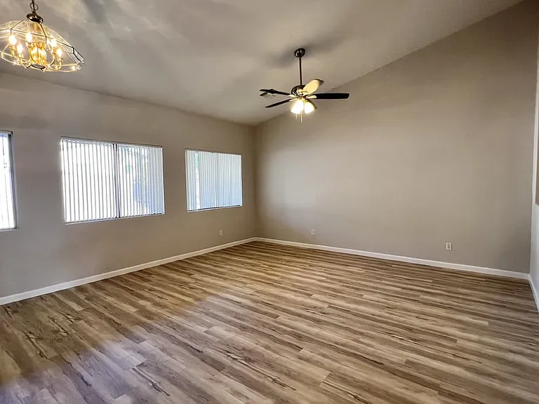 495 N Bluejay Dr — Photo 22