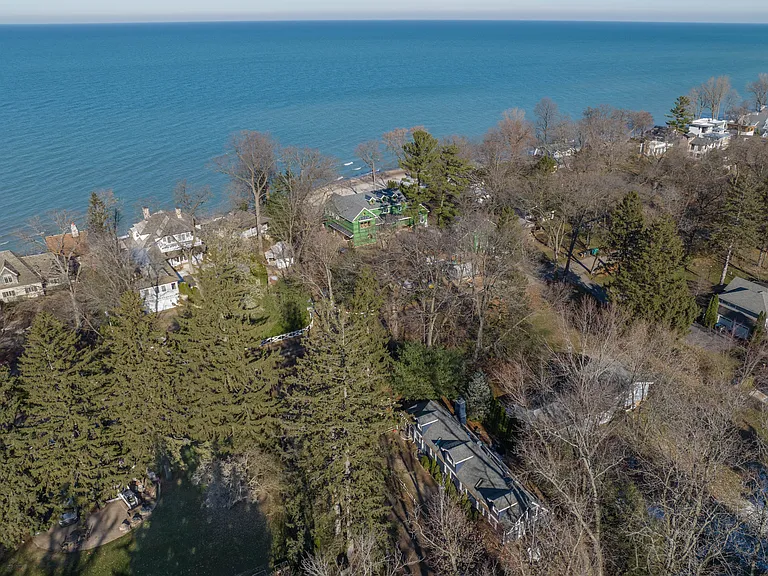 16797 Basswood Dr — Photo 37