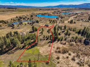 105 Saddle Ct, McCall, ID 83638