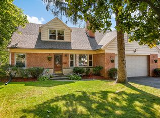 348 Jocelyn Pl, Highwood, IL