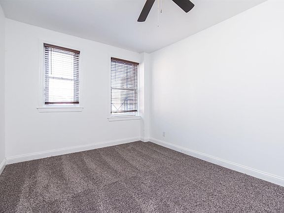 3rd image of 153 N Limestone St #3