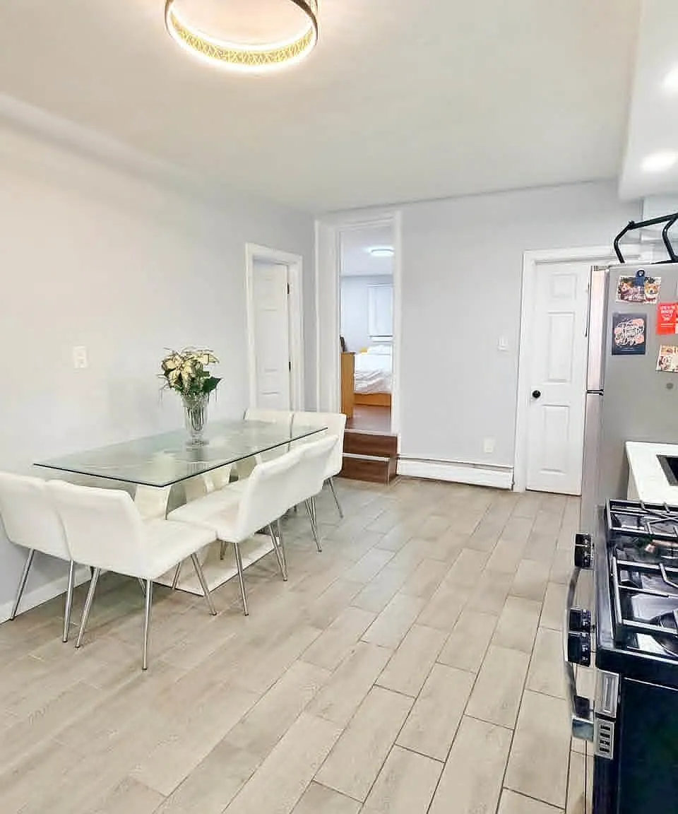 3 bed, 1.0 bath, $2,850 — Photo 3