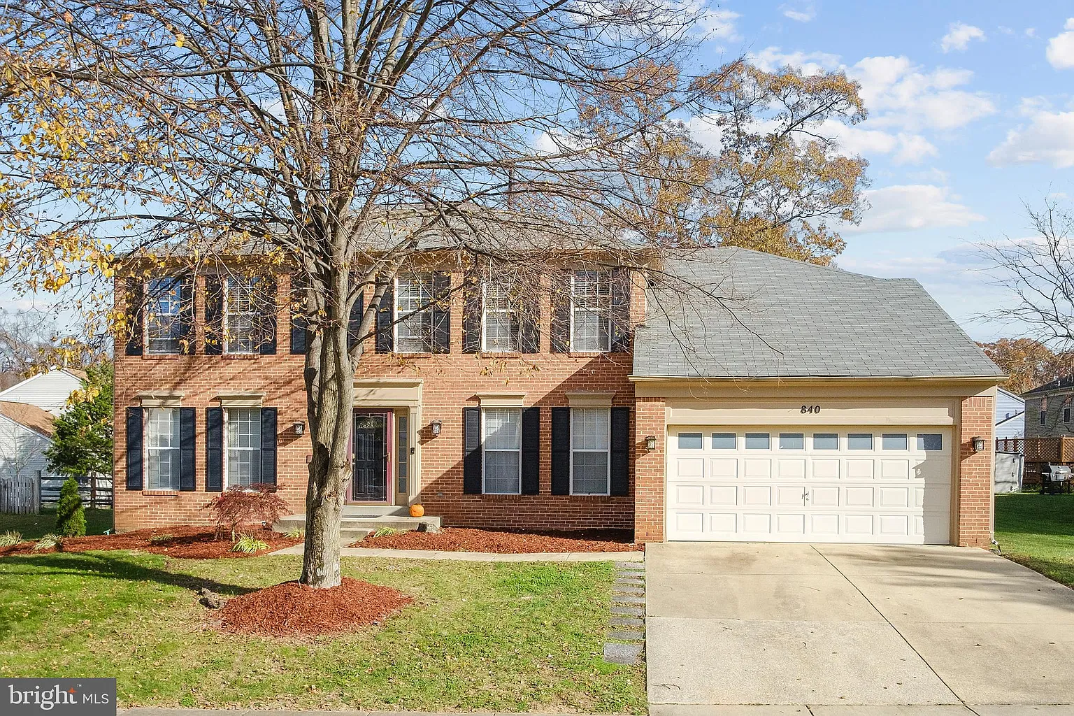 840 Chatsworth Dr photo 1