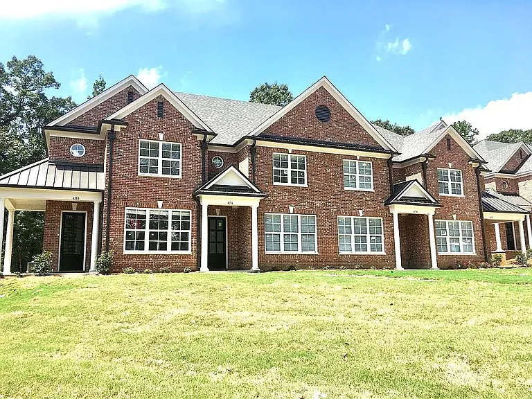 4125 Fieldstone Loop — Photo 1