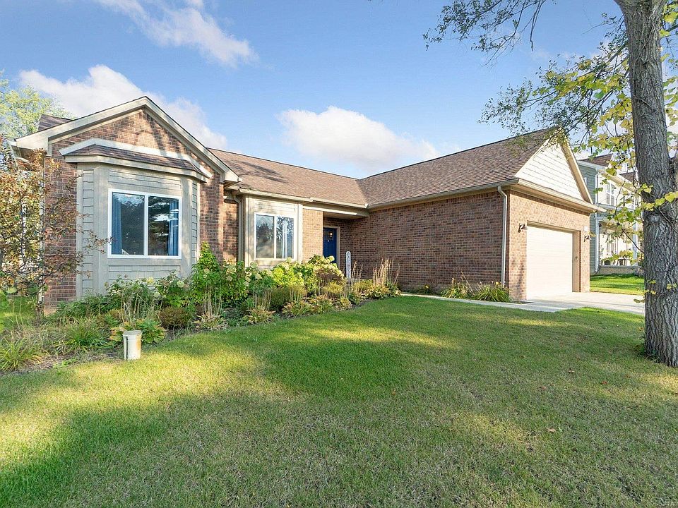 1st image of 198 Serra Dr