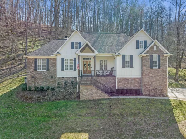 118 Baymont Dr, Lancaster, TN 38569