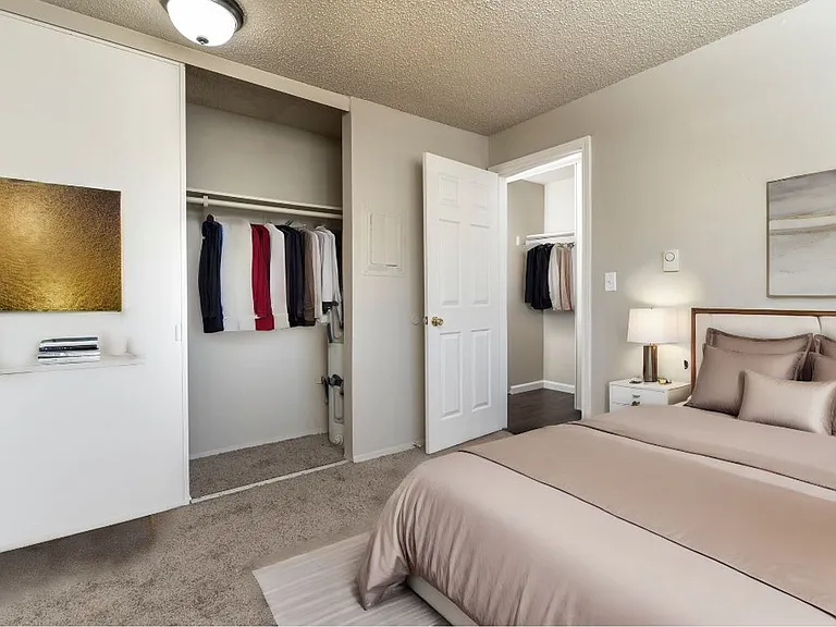 616 N Anderson St — Photo 45