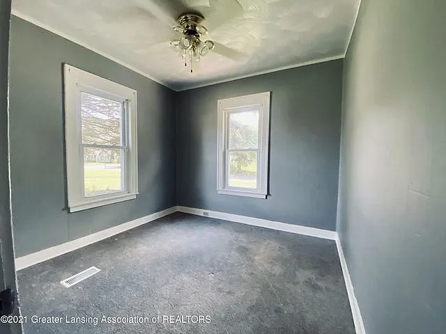809 E Gier St — Photo 6