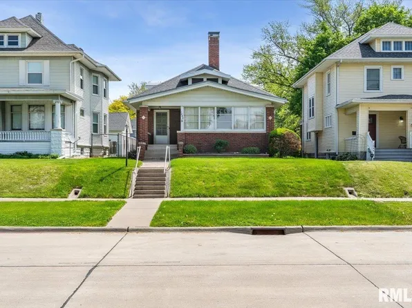 1840 14th St, Moline, IL 61265