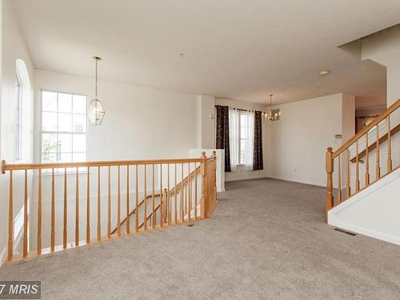2nd image of 124 Spencer Cir