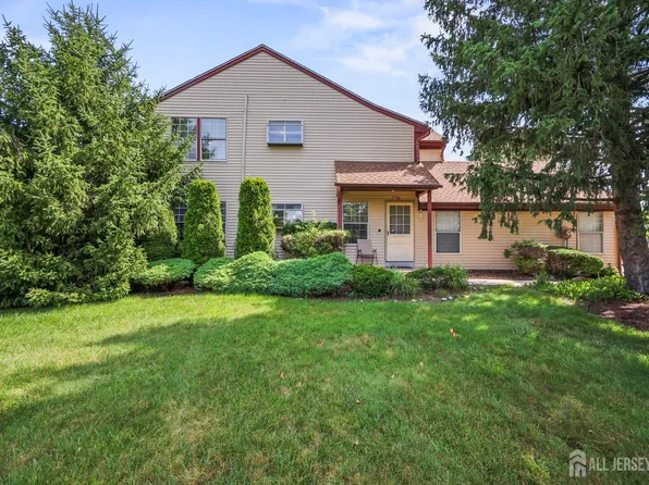 2 John Tyler Ct #D, Monroe Township, NJ 08831
