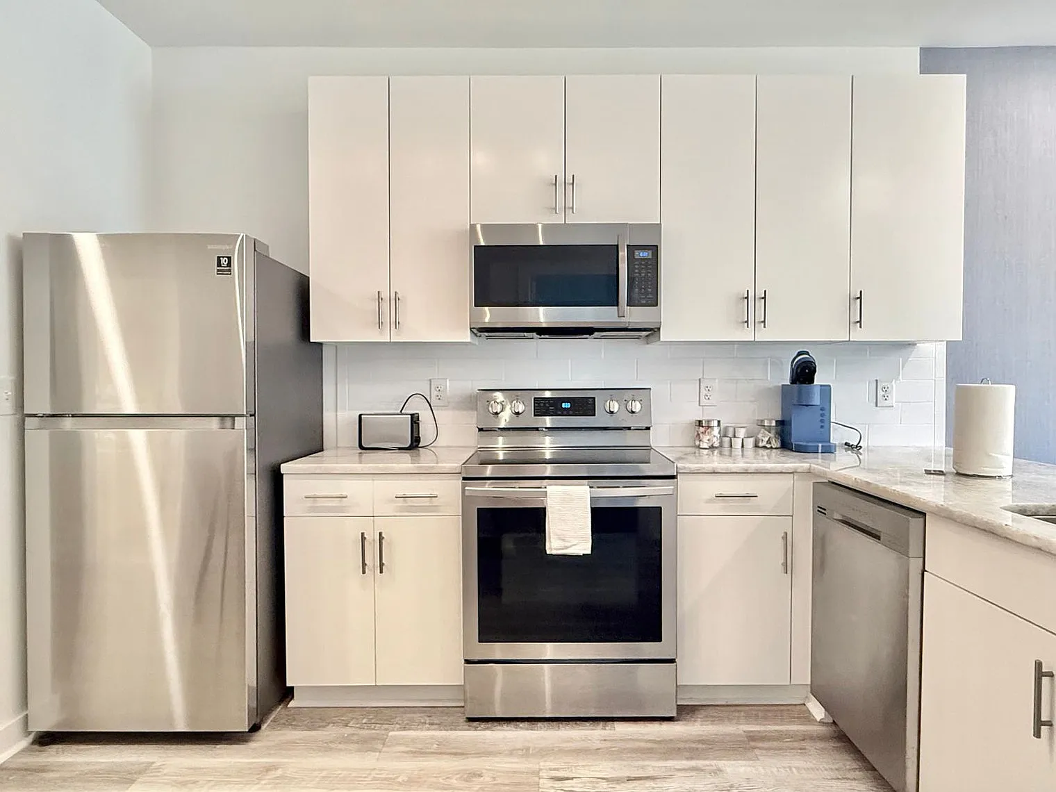 1 bed, 1.0 bath, 495 sqft, $3,511 — Photo 4
