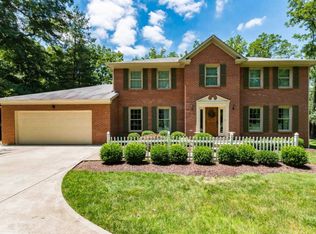 6396 Roth Ridge Dr, Loveland, OH 45140