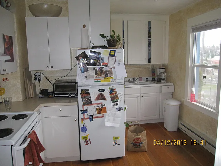 220 SE Gladstone St #2 — Photo 5