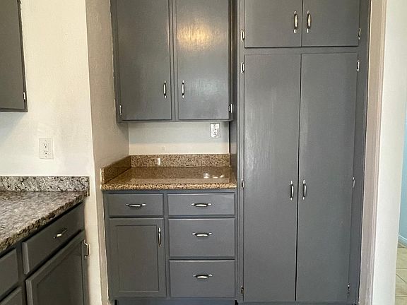 4th image of 1108 E Virginia Way