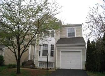 1st image of 6834 Hollow Glen Ct