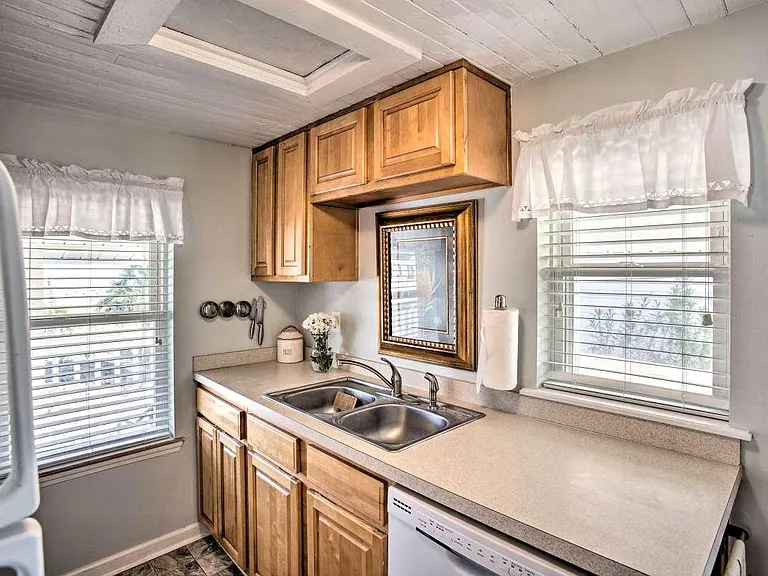 832 N Fletcher Ave #B — Photo 9