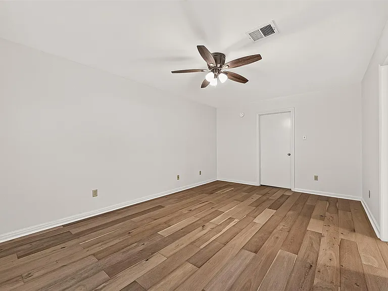 12411 Pinerock Ln — Photo 37