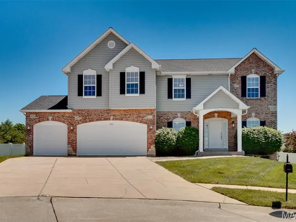 420 Van Buren Ct, Wentzville, MO 63385