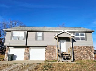 14209 Haywood Dr, Dixon, MO 65459