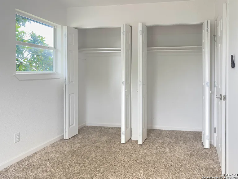 375 W Faust St — Photo 22