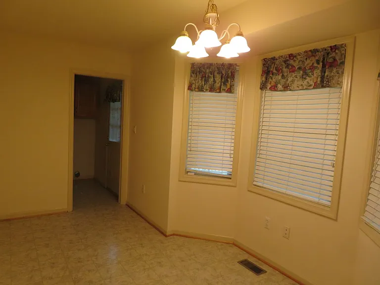 112 Shade Tree Ct — Photo 24