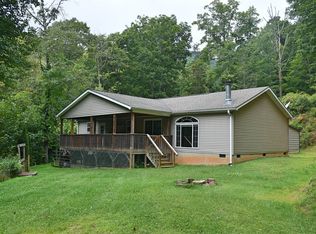 444 Nix Creek Rd, Canton, NC 28716