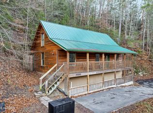 619 Pine Mountain Rd, Pigeon Forge, TN 37863