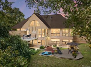 5044 Christy Ct, Troy, MI
