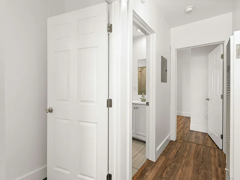 5344 Huntington Dr S #1 — Photo 8