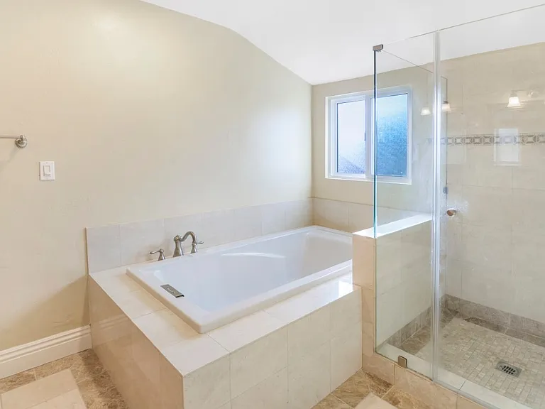 32722 Seven Seas Dr — Photo 30
