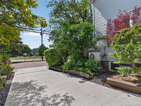 3rd image of 89 Braemar Dr