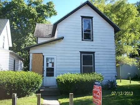 1st image of 711 W Wolf Ave