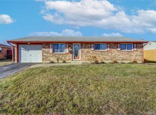 7031 Safari Dr, Dayton, OH 45424