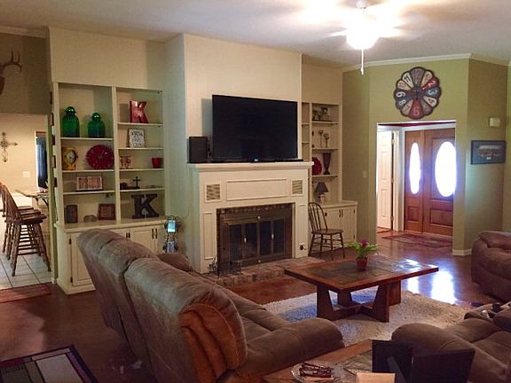 2nd image of 305 Wildwood Dr