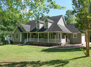 585 Old Clifton Village Rd, Spartanburg, SC 29307