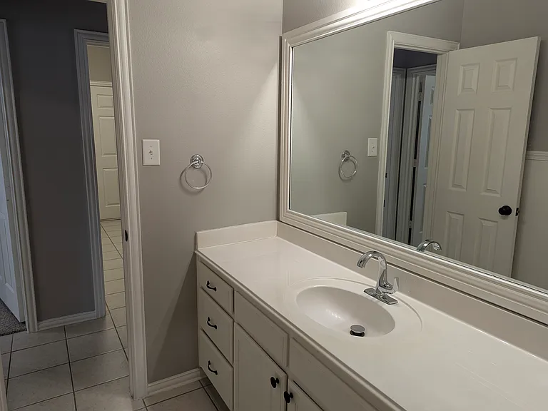 4200 Tiffany Dr — Photo 24